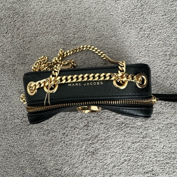Marc Jacob’s Crossbody Purse - Picture 3 of 8